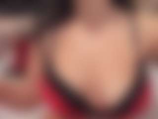 Live cam show with preciousailyn - Foot Fetish Latina on live.xbliss.ai