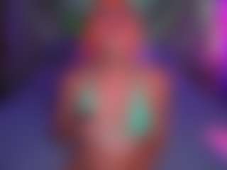 Live cam show with BOO BOO KITTY - Spy Petite on chickslive.net