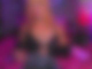 Live cam show with BOO BOO KITTY - Shaved Pussy on Camsoda Late Night
