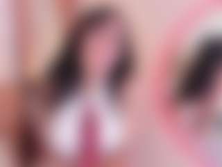 emiiily's Live Sex Cam Show
