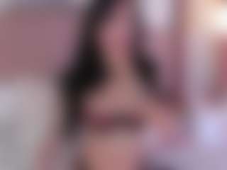 emiiily's Live Sex Cam Show
