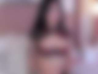 emiiily's Live Sex Cam Show