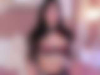 Live cam show with emiiily - Big Ass on CamSextacy