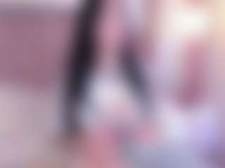 emiiily's Live Sex Cam Show