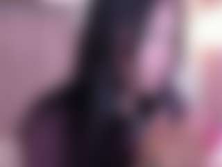 emiiily's Live Sex Cam Show