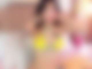 emiiily's Live Sex Cam Show