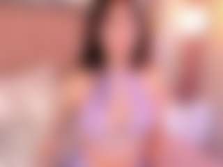 emiiily's Live Sex Cam Show
