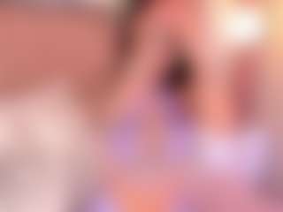 emiiily's Live Sex Cam Show