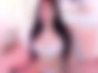 emiiily's Live Sex Cam Show