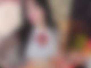 emiiily's Live Sex Cam Show
