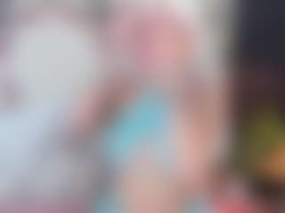 emiiily's Live Sex Cam Show