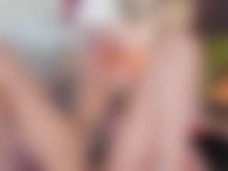 emiiily's Live Sex Cam Show
