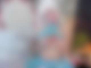 emiiily's Live Sex Cam Show