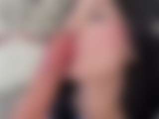 emiiily's Live Sex Cam Show