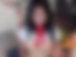 emiiily's Live Sex Cam Show