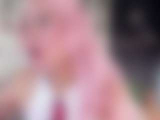 emiiily's Live Sex Cam Show