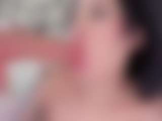 emiiily's Live Sex Cam Show
