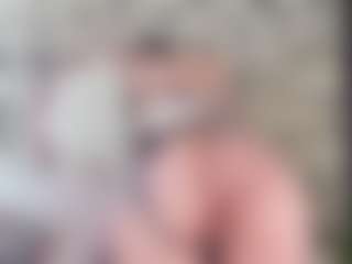 emiiily's Live Sex Cam Show