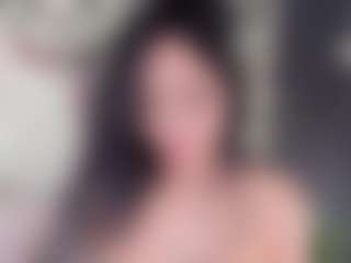 emiiily's Live Sex Cam Show