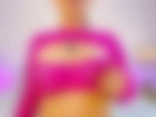Live cam show with Lori Bauer - Big Tits Curvy on Instabang