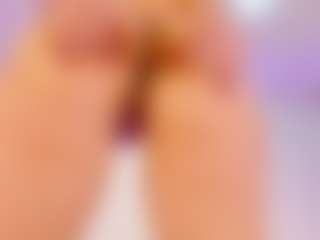 Live cam show with Lori Bauer - Strip BBW on Dolls Live