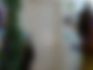 ItsMoeDuh MILF webcam performer live streaming