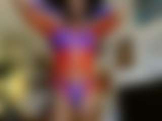 Live cam show with ItsMoeDuh - Girlnextdoor on Dare Cams
