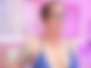 Live-Cam-Show mit valeryhart - Double Penetration auf Camsoda