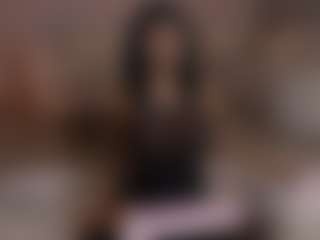 Live cam show with Dani Rouge - Deepthroat on luckytryst.com