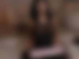Live cam show with Dani Rouge - Tokenkeno on studioflirtlive.com
