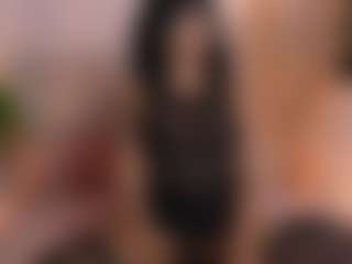 Live cam show with Dani Rouge - Squirt on Camsoda