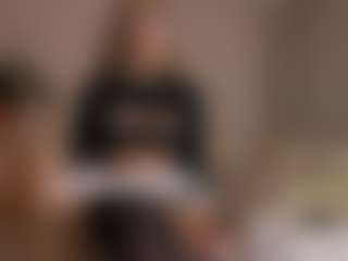 Live cam show with Dani Rouge - Blonde Hair HD on Soda Cam