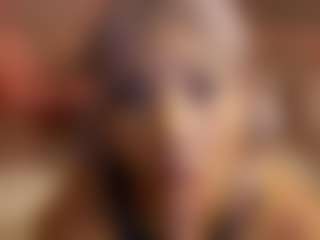 Live cam show with Dani Rouge - Gag on StripNow