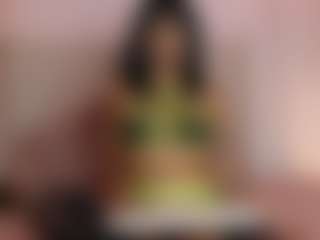 Live cam show with Dani Rouge - Strip on Hubzter Live