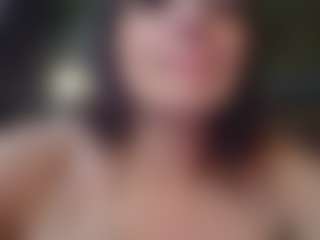 Live cam show with Dani Rouge - Shaved Pussy on hrnylive.com
