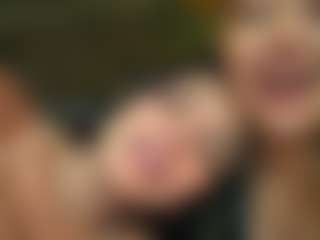 Live cam show with Dani Rouge - Blonde Hair Shaved Pussy on live18s.com