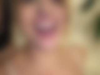 Live cam show with Dani Rouge - Blonde Hair Dildo on AdultVida.com