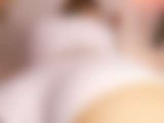Live cam show with Dani Rouge - HD on Camsoda