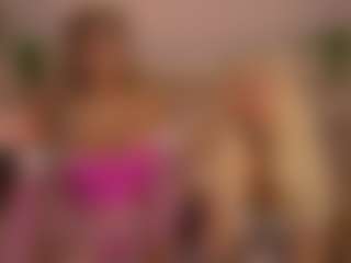 Live cam show with Dani Rouge - Blonde Hair HD on Camsoda