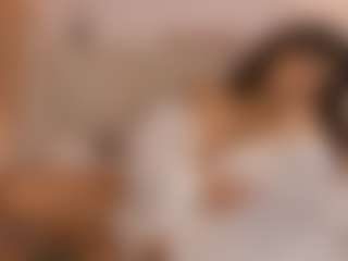 Live cam show with Dani Rouge - Mouth on Camsoda