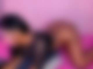 Live cam show with Kitty - Small Tits on live18s.com
