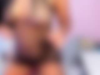 Live cam show with Kitty - Small Tits on SpankPalCams