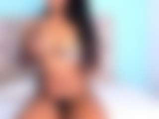 Live cam show with Kitty - Ebony Teen (18+) on Camiplay Live