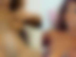 samantha MILF webcam performer live streaming