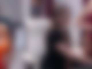 Live cam show with Dajla - Shaved Pussy Brown Hair on TastyBlacksLive