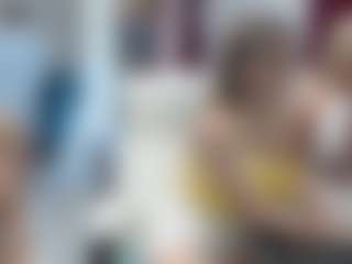 Live cam show with Dajla - Big Tits Brown Hair on Gym Cam Girls