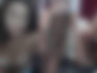 Live cam show with Dajla - Shaved Pussy Brown Hair on Cam Slut