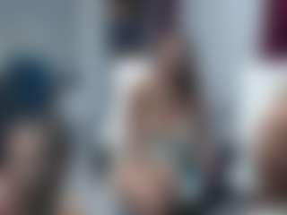 Live cam show with Dajla - Shaved Pussy Brown Hair on Camsoda