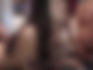 Live cam show with Dajla - Tease on TottyGirls