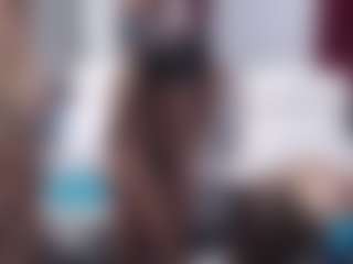 Live cam show with Dajla - Shaved Pussy Brown Hair on Mixed Magazine Live